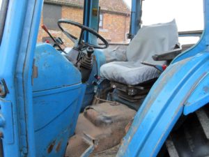 Ford 4610 cab