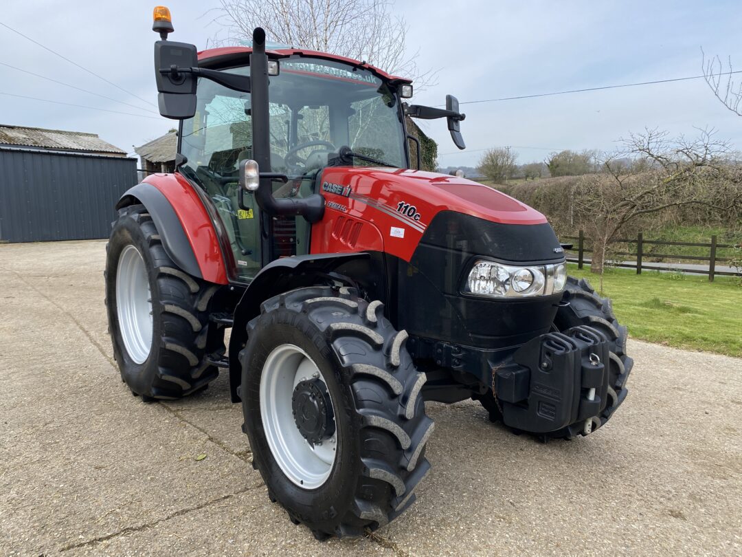 Case IH Farmall 110C