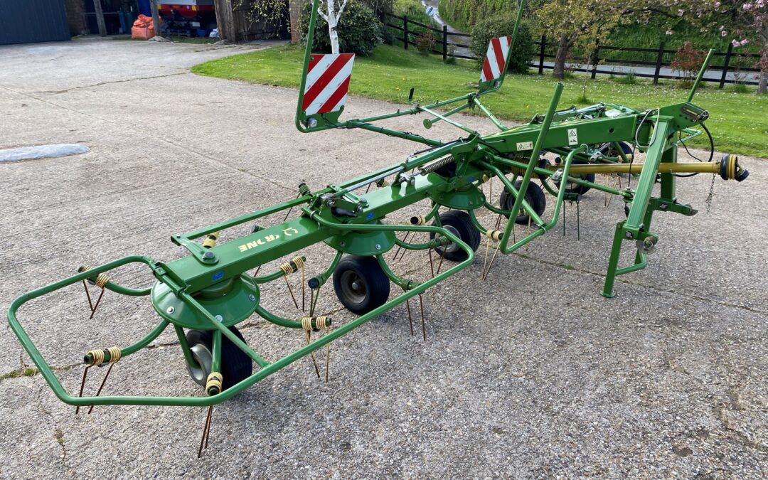 Krone 6.72 / 6 Tedder