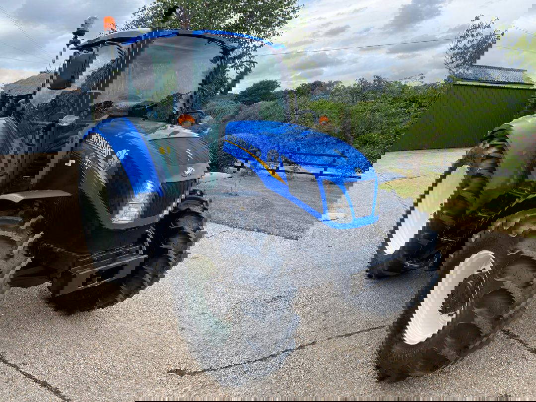 New Holland T5.105