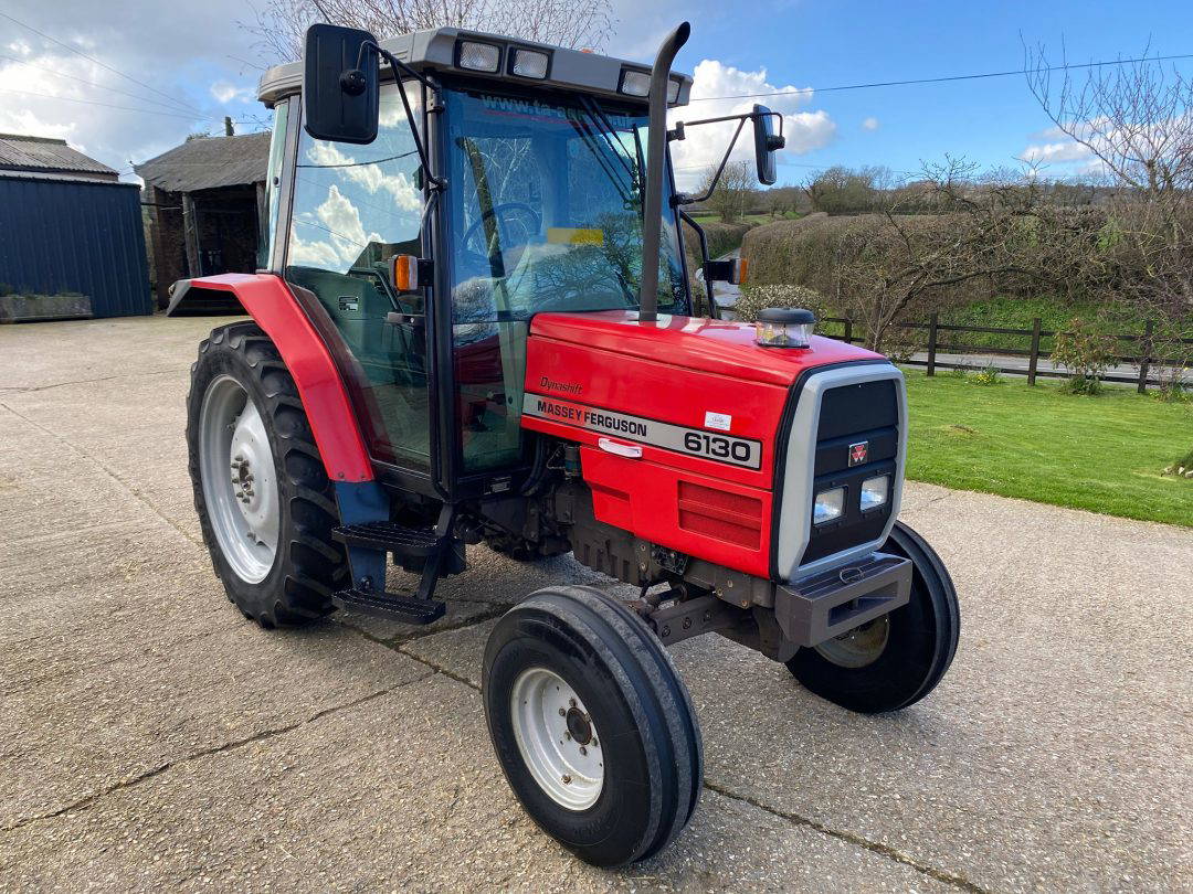 Massey Ferguson 6130 2WD