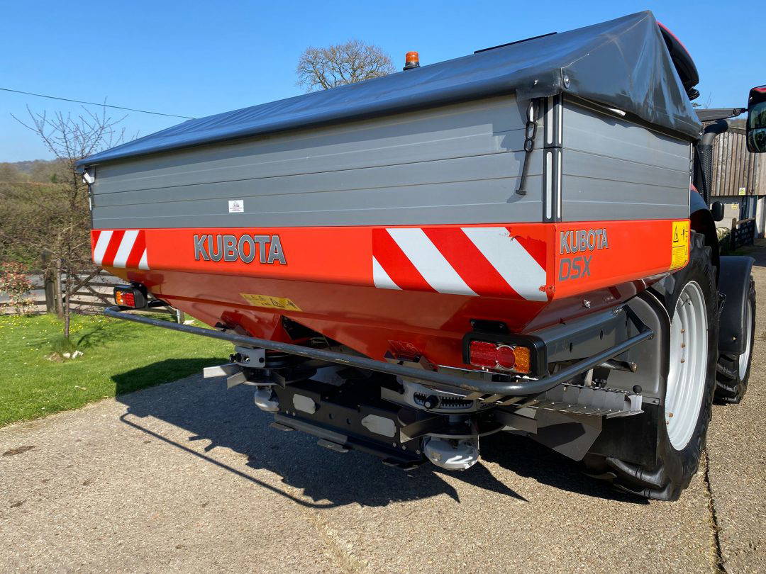 Kubota DSX 3000l Fert Spreader