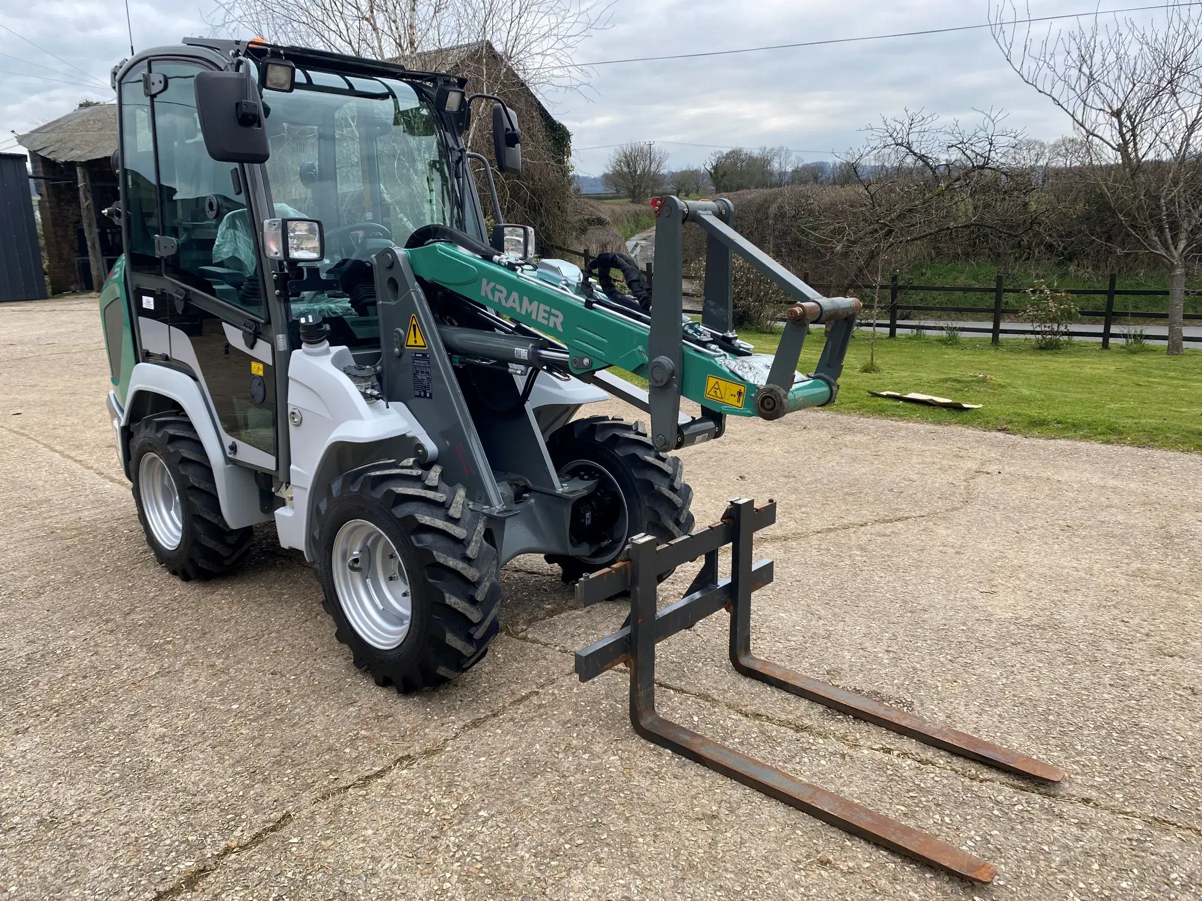 TA Agri New & Used Agricultural Machinery Kramer Tractor