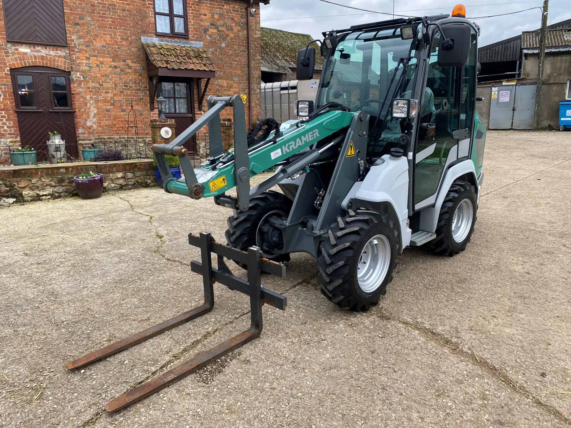 TA Agri New & Used Agricultural Machinery Kramer Tractor