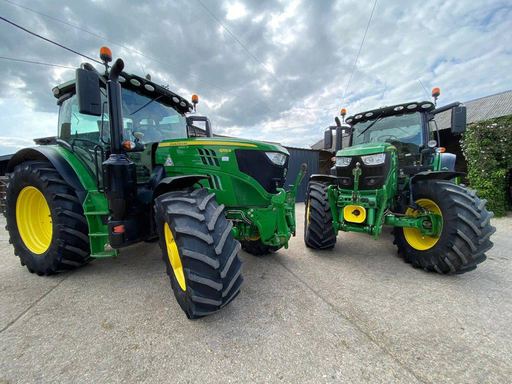 TA Agri New & Used Agricultural Machinery Tractor John Deere Pair