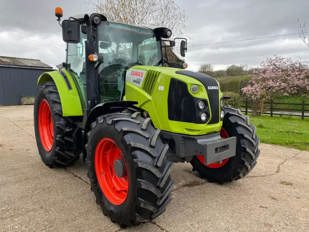 TA Agri New & Used Agricultural Machinery Claas Tractor