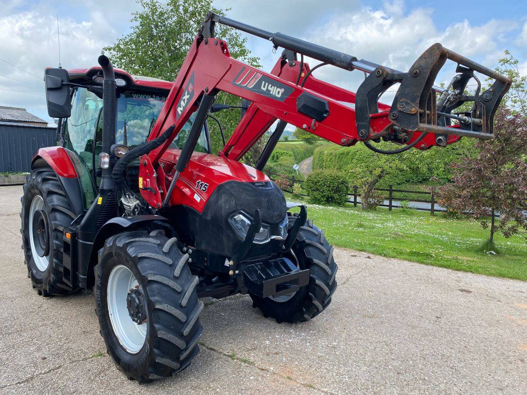 Case IH Maxxum 115 & Loader